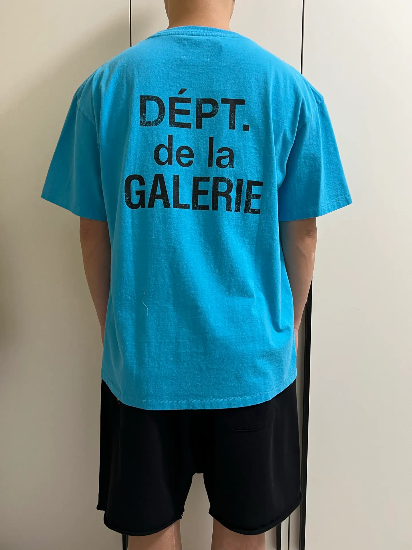 GALLERY DEPT. FRENCH TEE/LIGHT TEAL Lake Blue French Lake Blue S-XL Summer Dopamine Color American Retro Original Same OE Yarn Cone Fabric Garment Dyeing Printing Rewashed Water Distressing Simulates Natural Distressing Effect Correct Accessories Top Purchasing Level